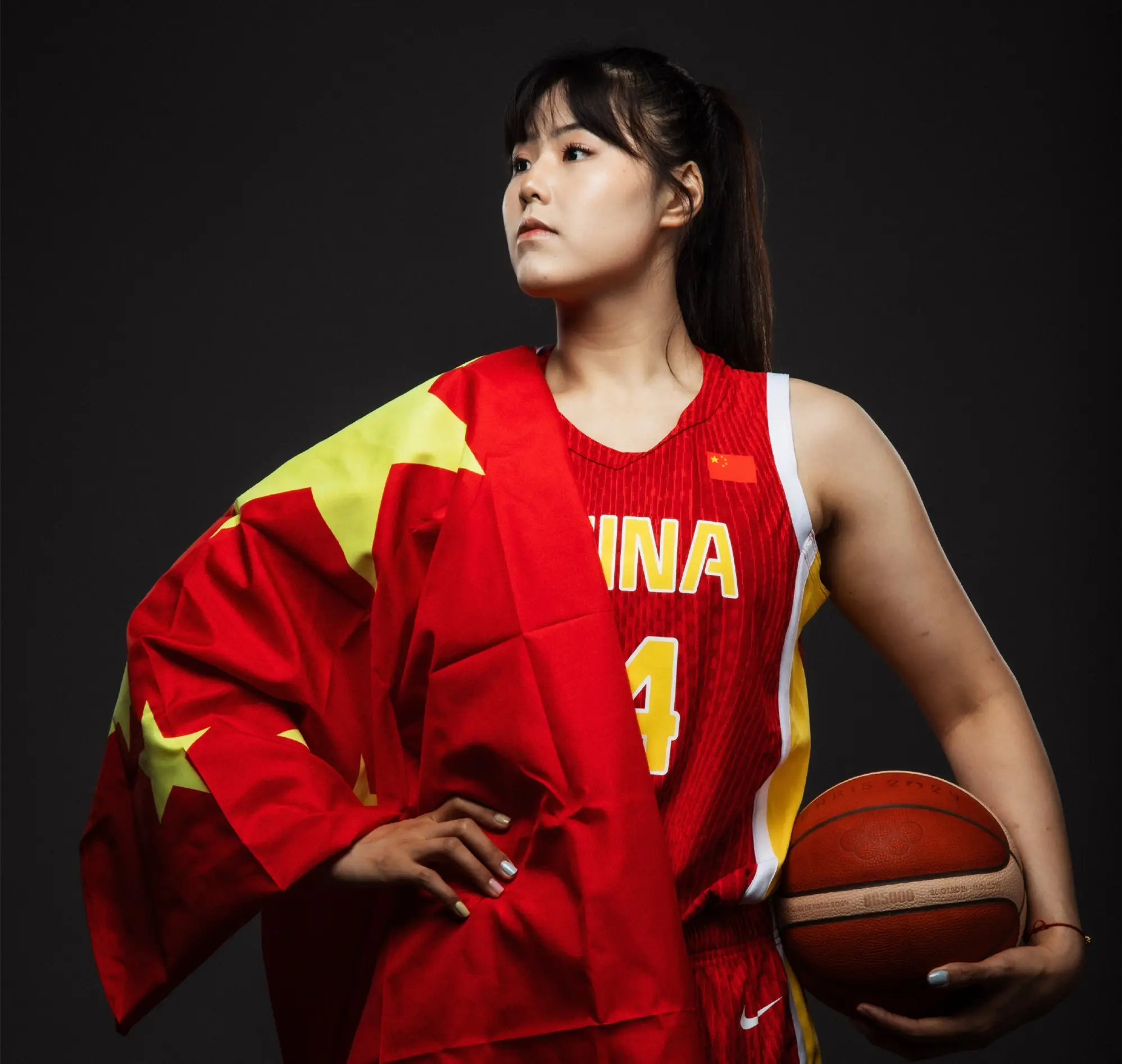 李月汝对决旧主大爆发，单场四记三分创 WNBA 生涯新高度